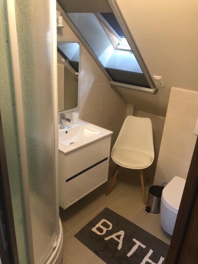 الشقق الفندقية Balatonfůzfőفي  Beachfront Studio Apartman المظهر الخارجي الصورة