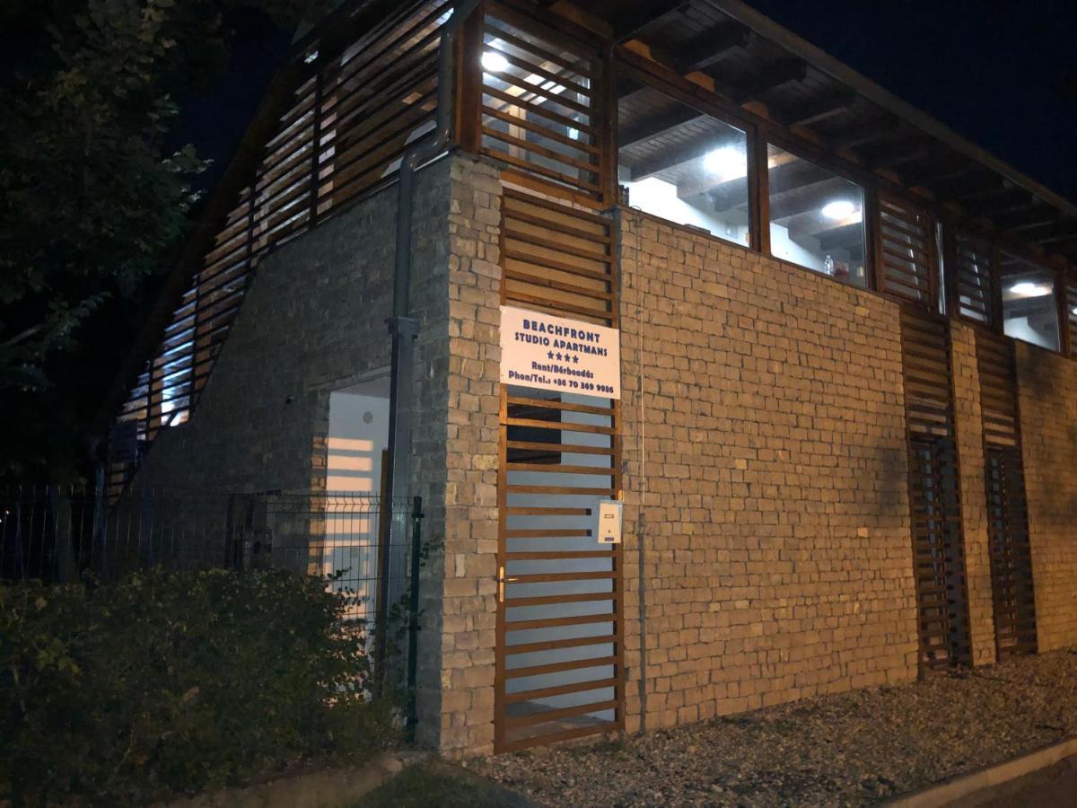 الشقق الفندقية Balatonfůzfőفي  Beachfront Studio Apartman المظهر الخارجي الصورة