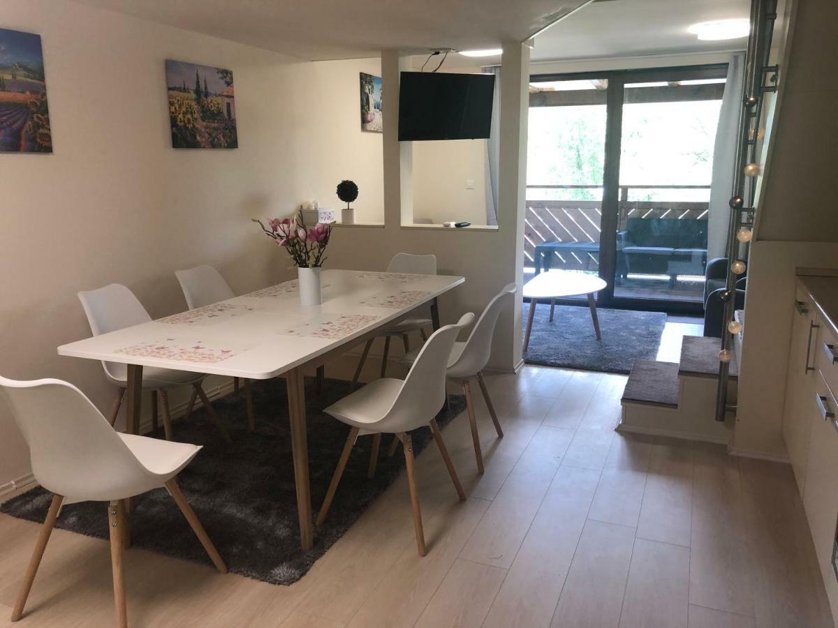 الشقق الفندقية Balatonfůzfőفي  Beachfront Studio Apartman المظهر الخارجي الصورة